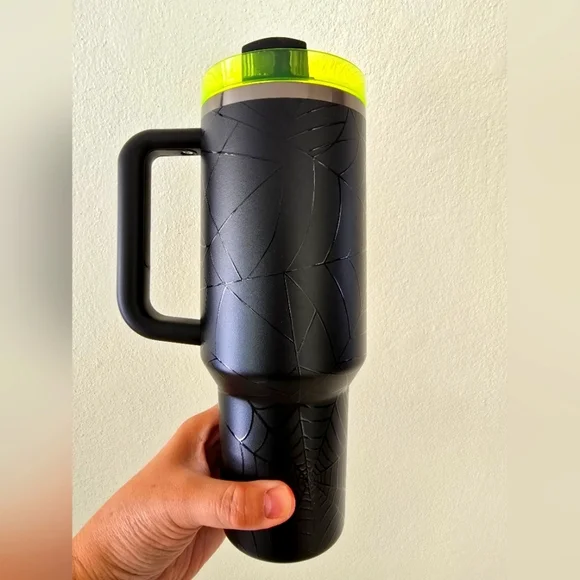 NWT Stanley Halloween Spider Design Web Glow Quencher H20 Flowstate 40 oz - Picture 2 of 9